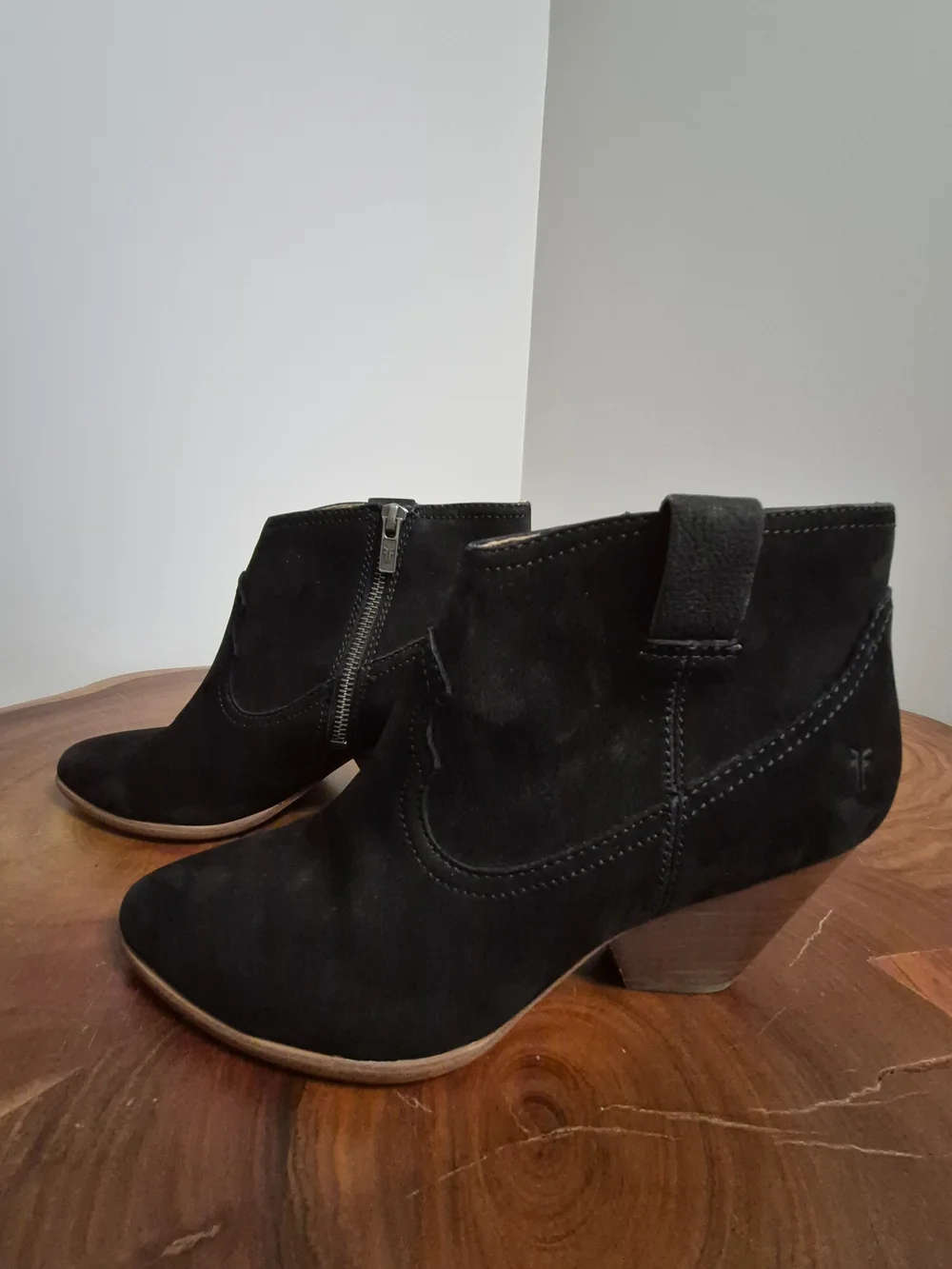 Frye Reina Bootie Black Suede Nubuck Western Ankle Boot Stacked Heel - 8.5